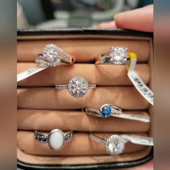 NWT womens size 7 cubic zirconia and stainless ring the pics don' - Picture 7 of 7